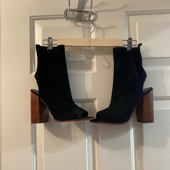 Aldo Ibania Ankle Boot - Picture 3 of 3